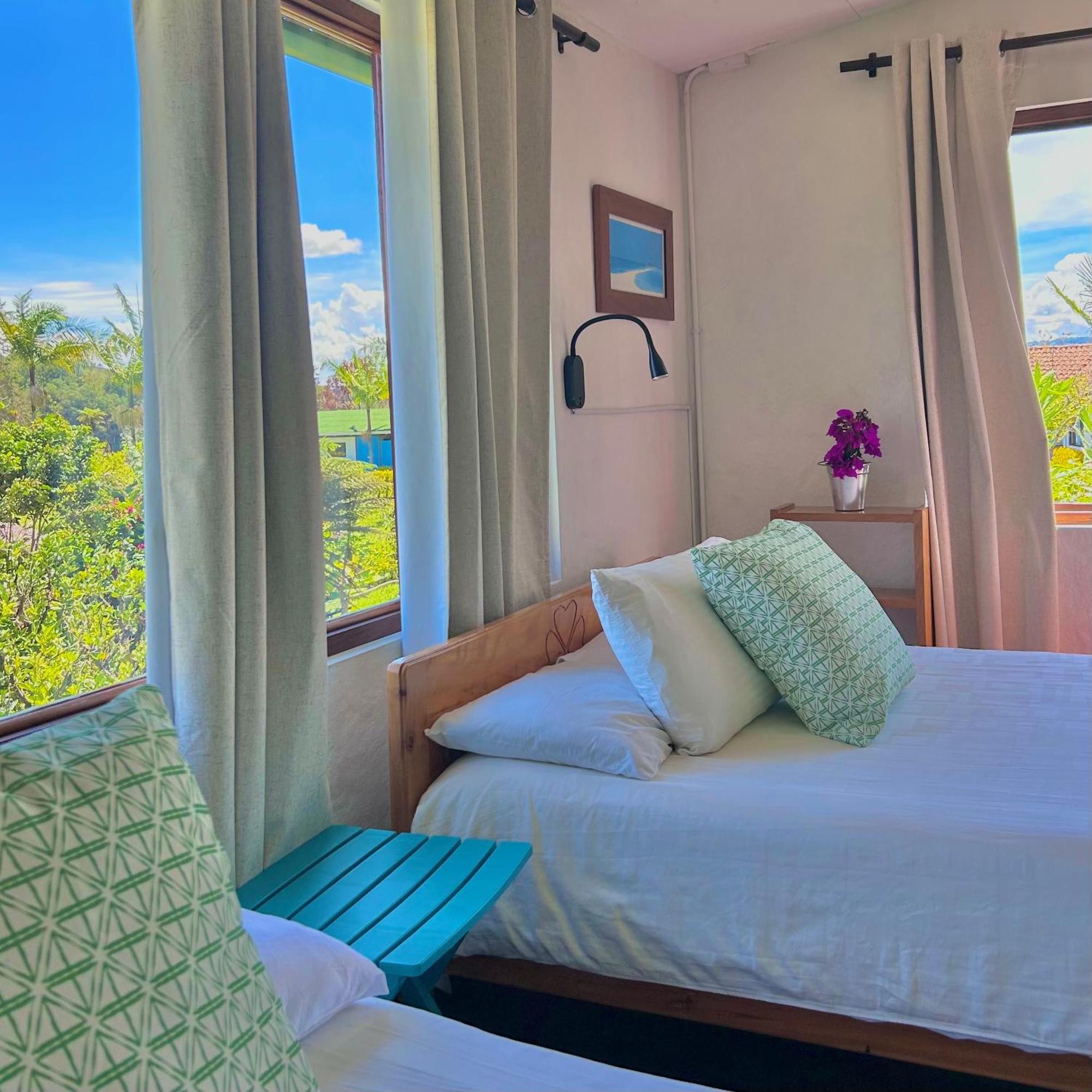 El Trebol Guest House Guatapé Eksteriør bilde