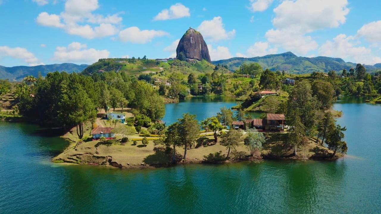 El Trebol Guest House Guatapé Eksteriør bilde