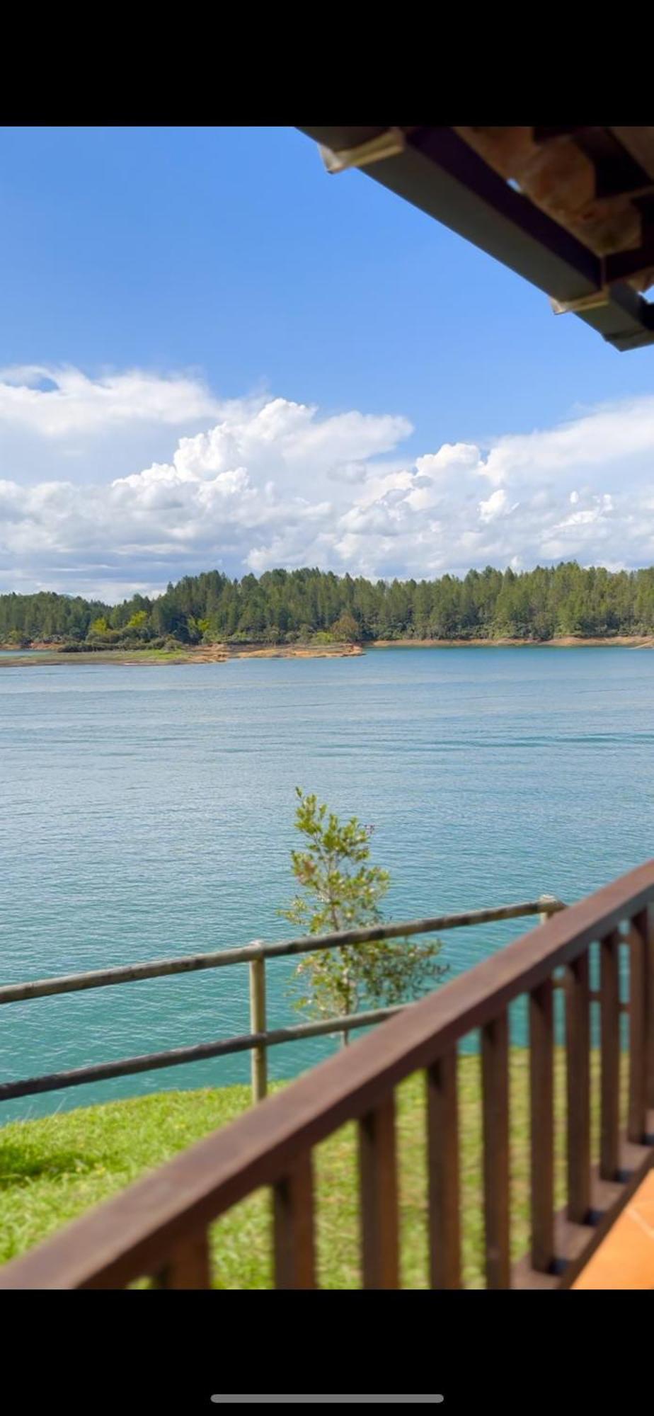 El Trebol Guest House Guatapé Eksteriør bilde