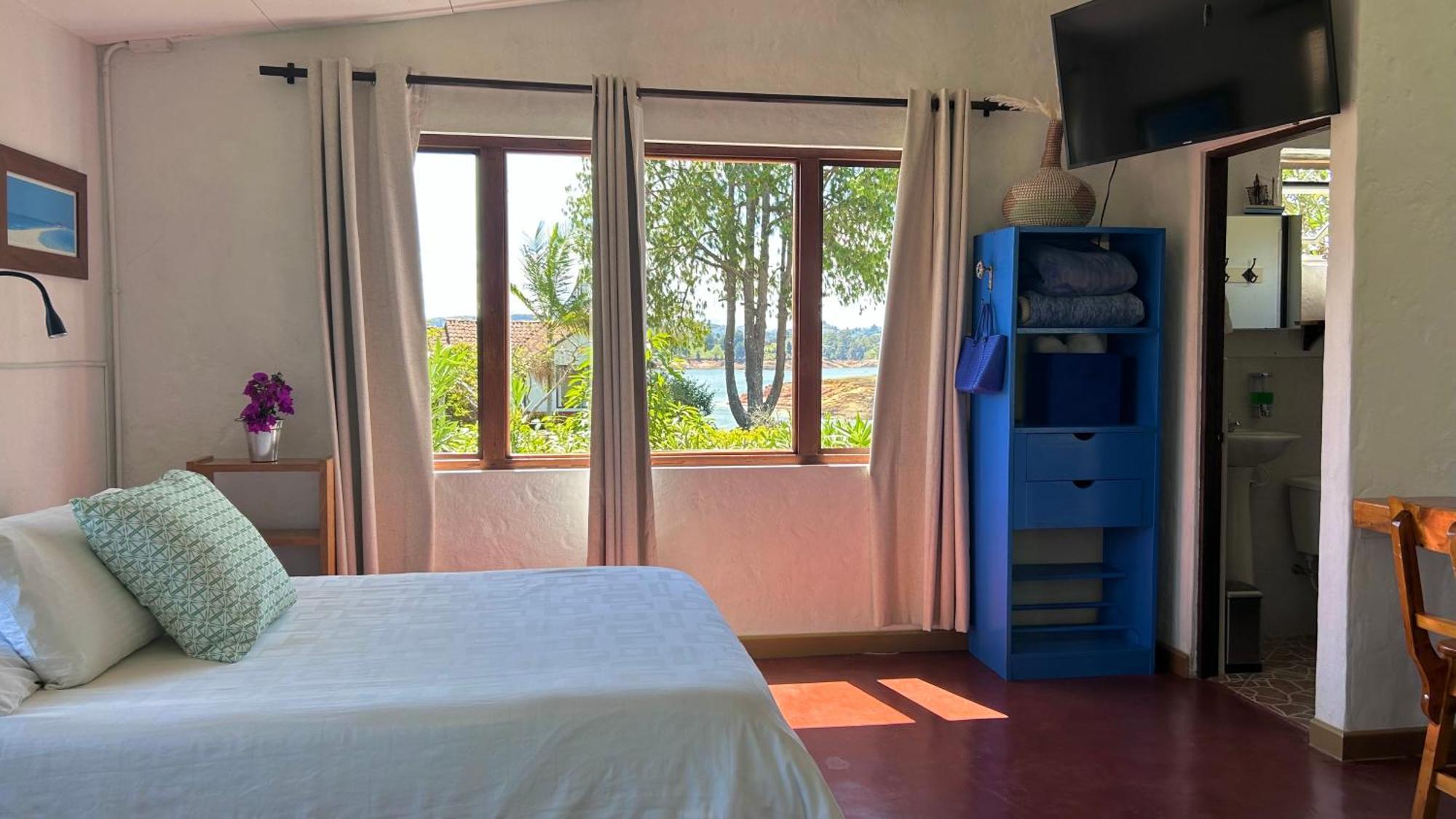 El Trebol Guest House Guatapé Eksteriør bilde