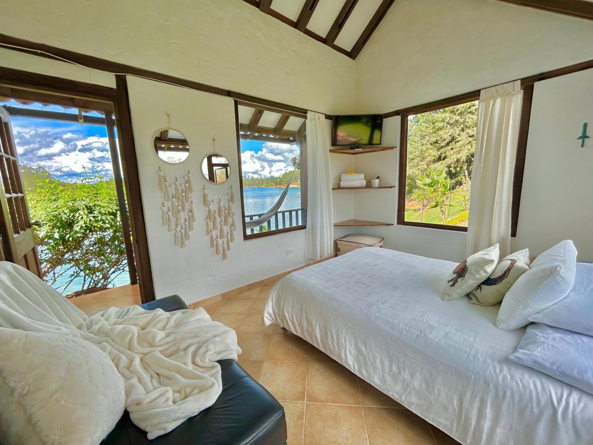 El Trebol Guest House Guatapé Eksteriør bilde