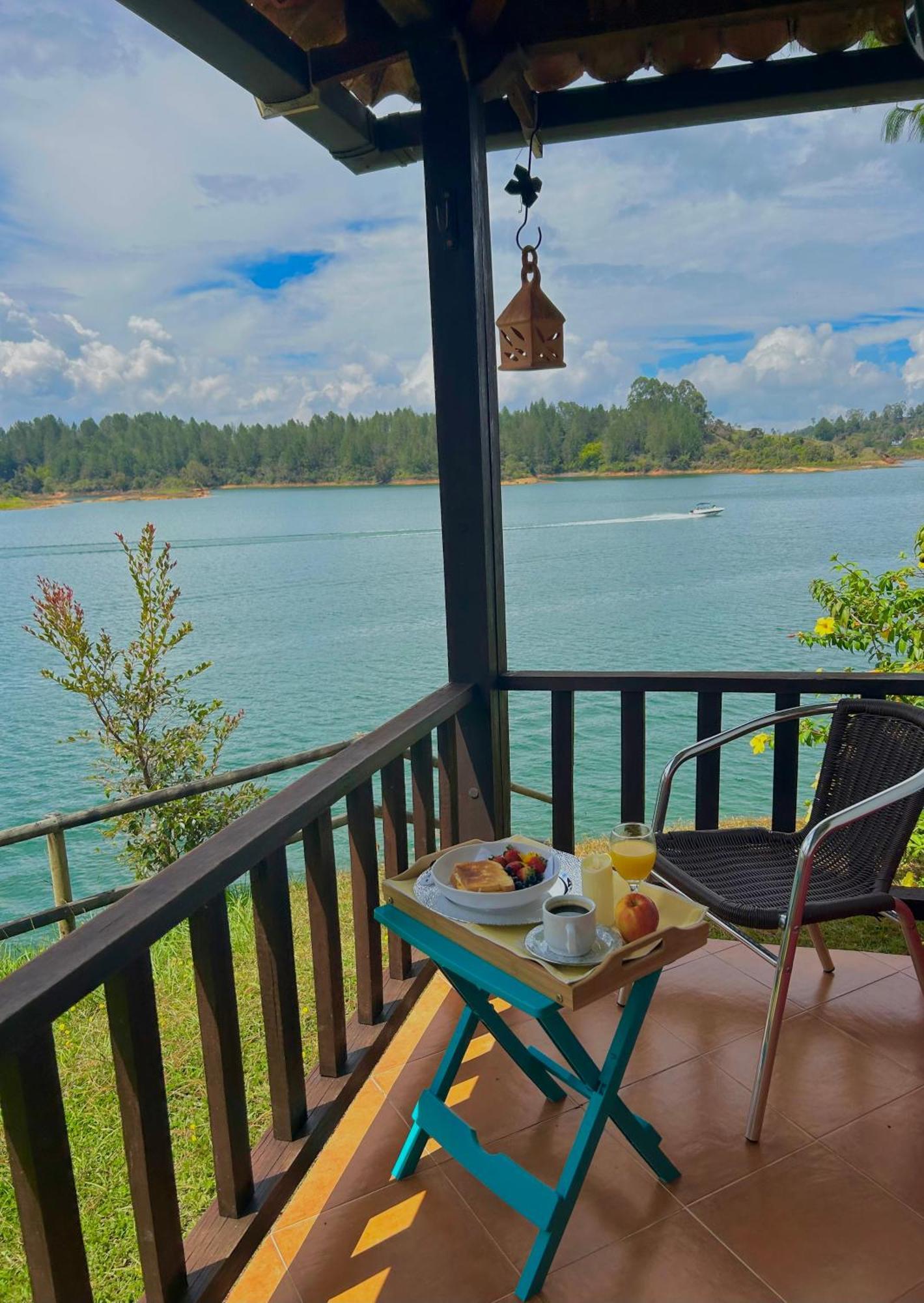 El Trebol Guest House Guatapé Eksteriør bilde