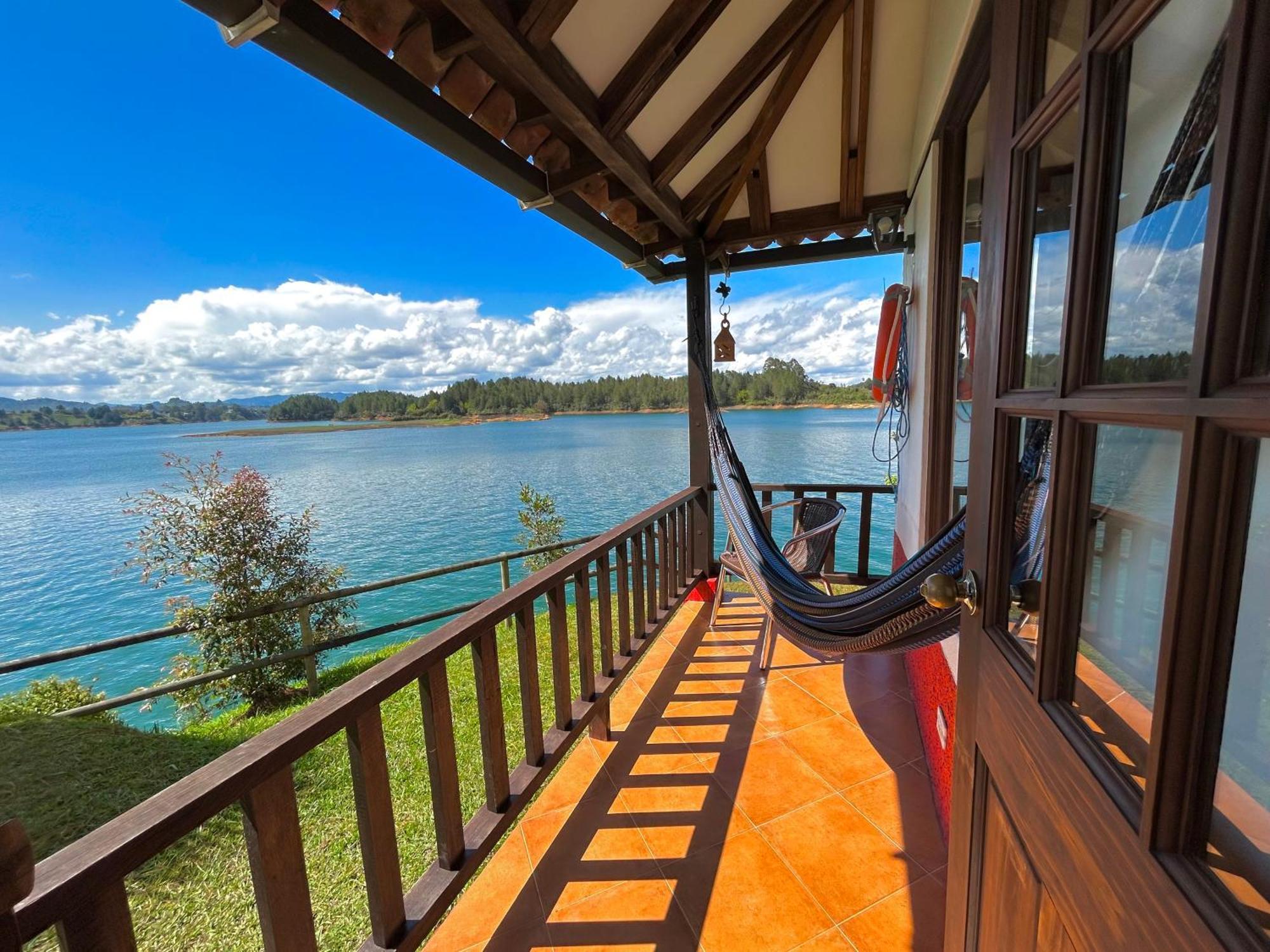 El Trebol Guest House Guatapé Eksteriør bilde